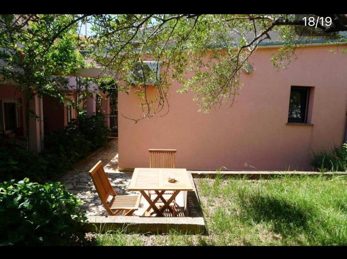 Biba Apartments Pula Exterior photo